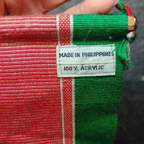 Holiday Wall Hanging PEACE Vintage Red/ Green 16"L x 5.5"W Made In GUATAMALA - Picture 7 of 9